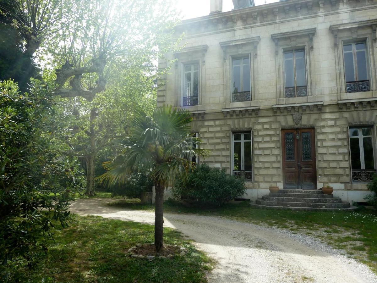 Les Palmiers Panzió Mauves Kültér fotó